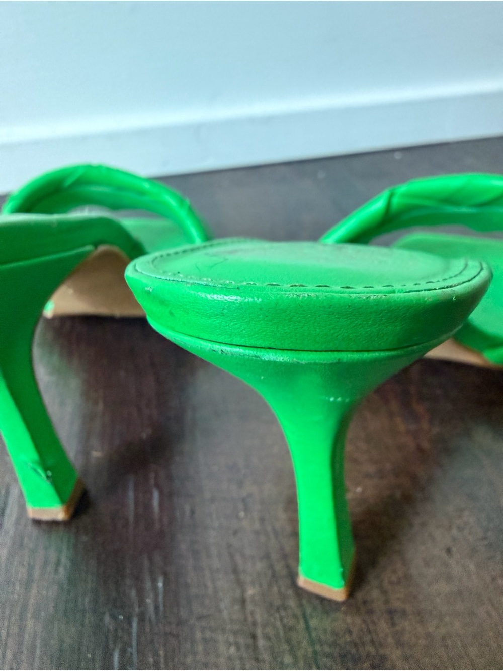 Vince Camuto Neon Green Woven Slide Mules - Picture 3 of 5